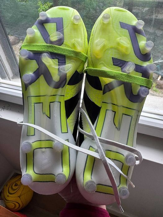 Chuteiras  Adidas, tamanho 41 1/2