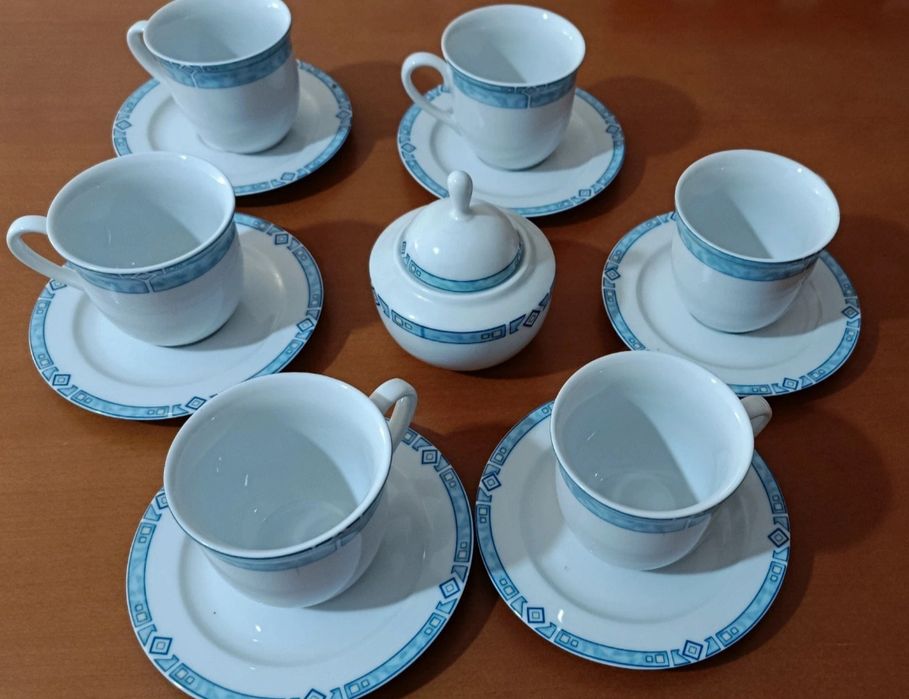 Conjunto de chávenas do café ou chá