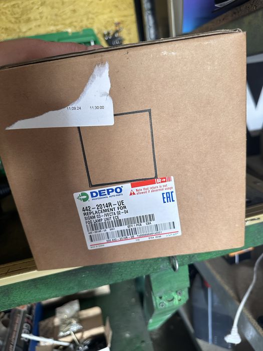 Фара противотуманная правая опель