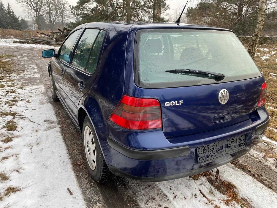 VW Golf 1.4 16v klima 2 komplety kół