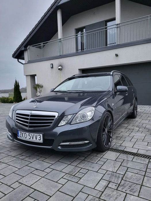 Mercedes-Benz Klasa E Mercedes Benz E200 Avangarda - GODNY UWAGI!