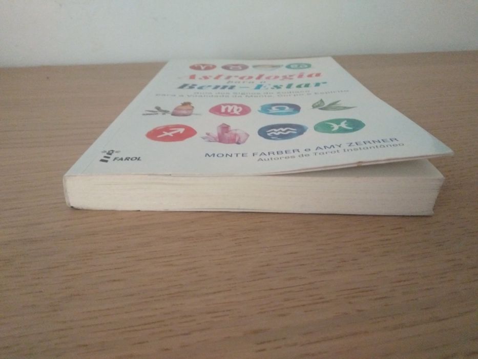 Livro "Astrologia para o Bem- Estar"