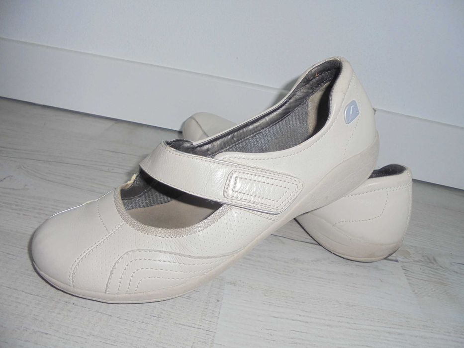 CLARKS  Super buty skórzane roz 39,5