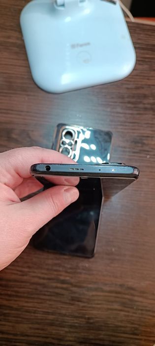 Продам смартфон Xiaomi Redmi Note 10 Pro 6/64