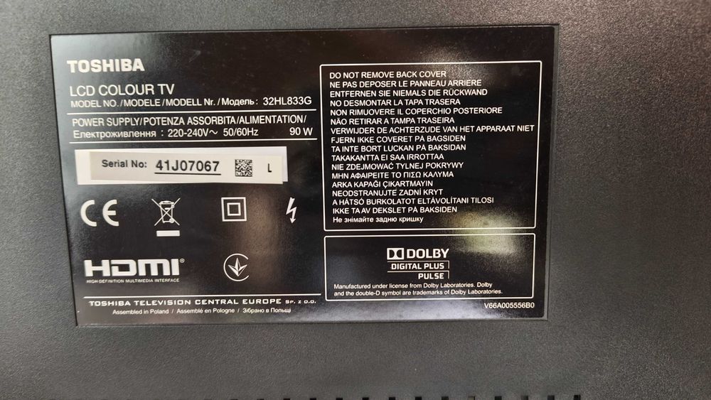 TV Toshiba 32HL833G com 32 polegadas em bom estado e a funcionar!