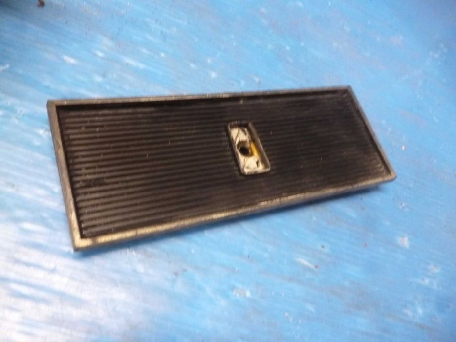 Fiat 125p, Fso, zaślepka radia logo