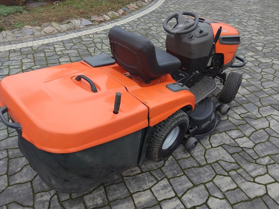 Mocny i solidny traktorek kosiarka Husqvarna 18 km pompa hydro