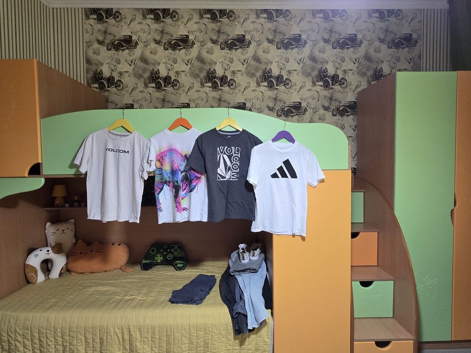 Фірмові футболки. Adidas. Next. Volcom