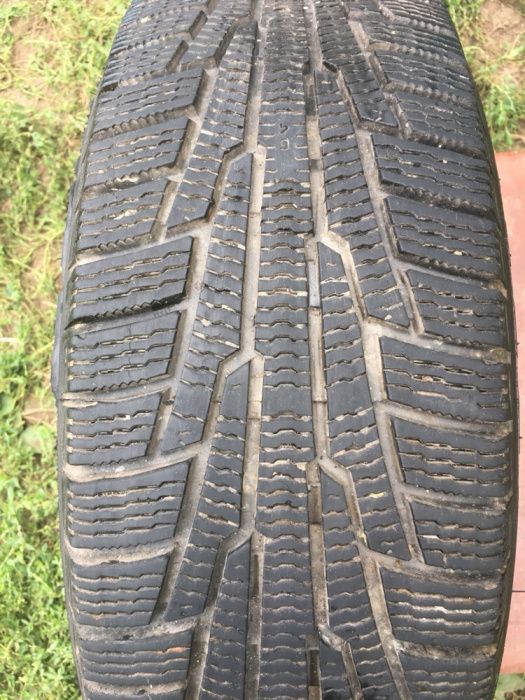 Зимова гума Nokian