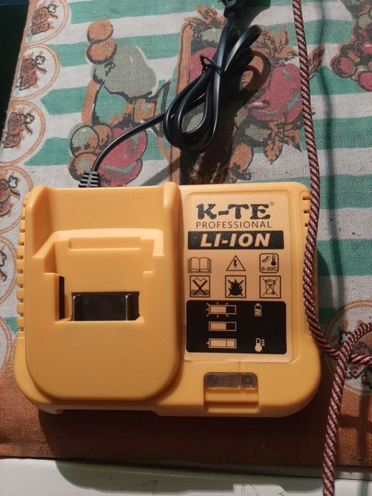 Продам зарядное для шуруповерта