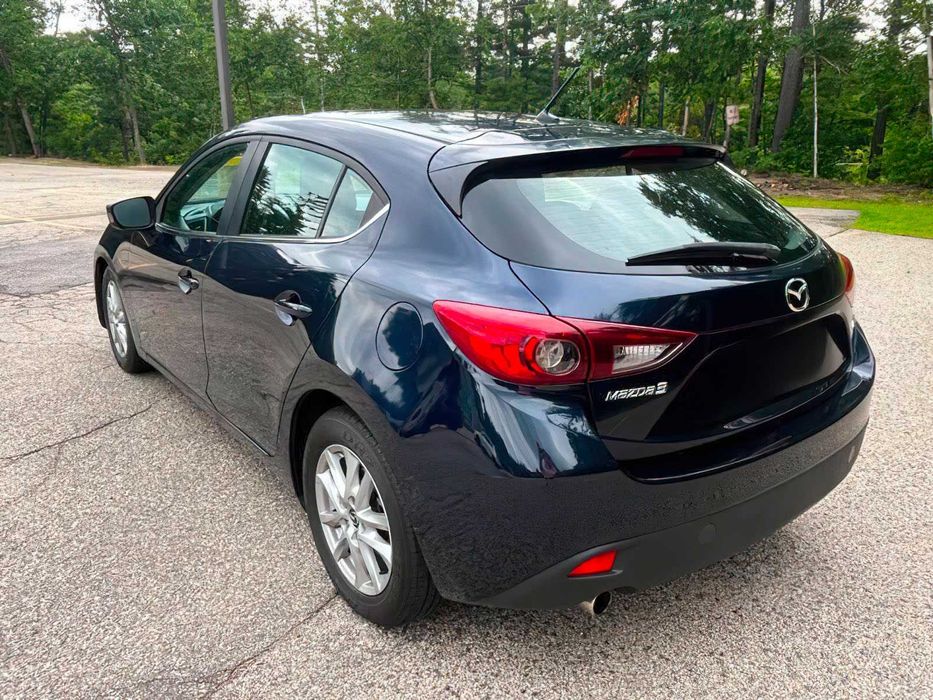 Mazda 3      2016