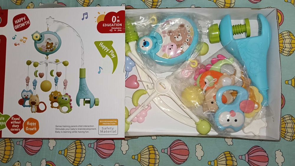 Музичний мобіль 2 в 1 з нічником проектором