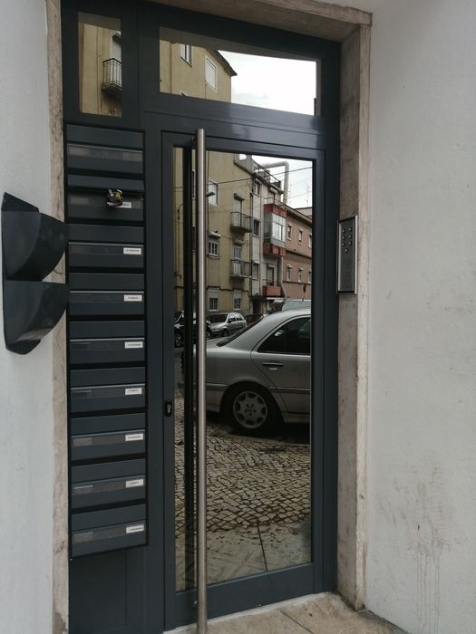 Aplicação de película privacidade térmica espelhada