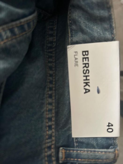 Bershka Flared Jeans джинси