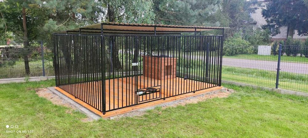 Kojce klatki schowki