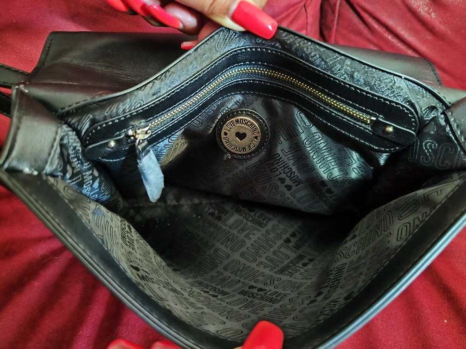 Mala de senhora Love Moschino