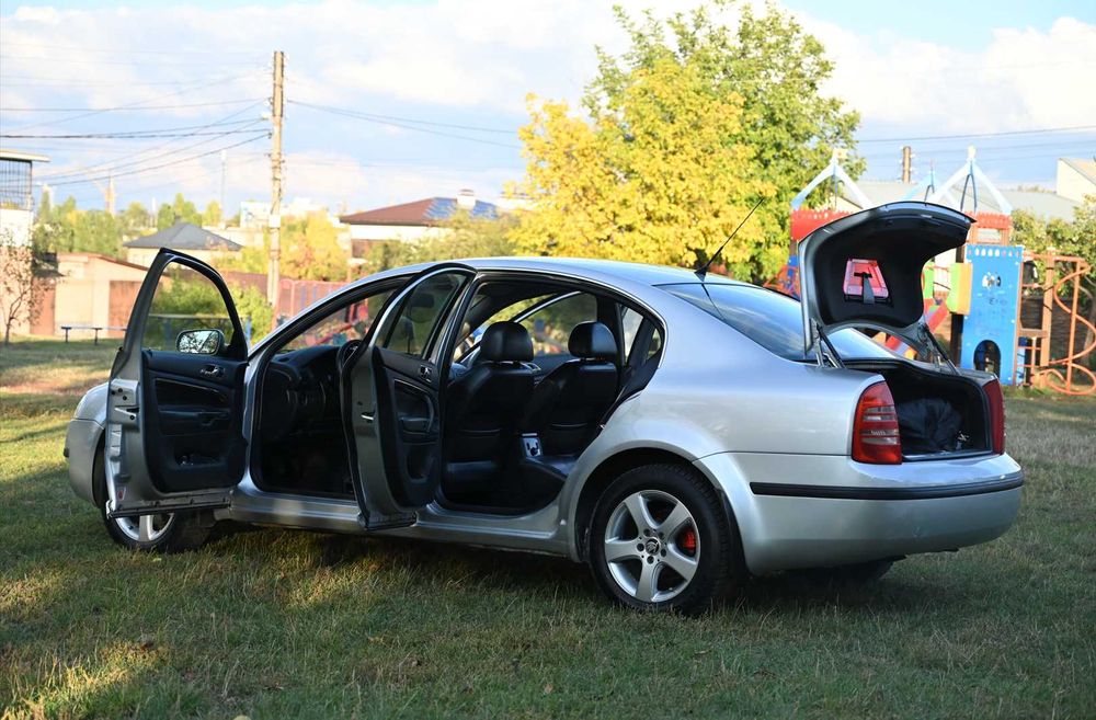 Шкода суперб 1.8