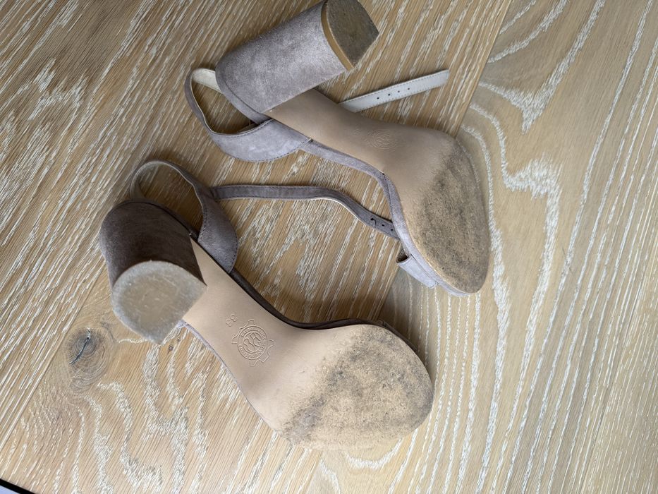 Босоніжки Wind Rose, бежевий замш, 38 розмір