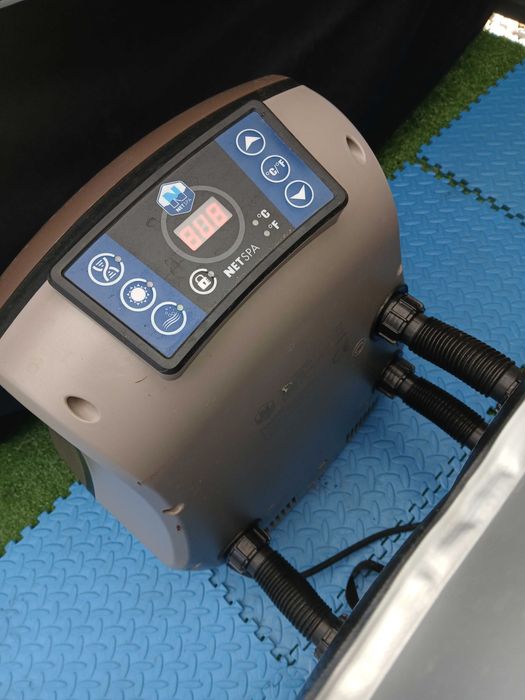 Jacuzzi pompowane 4-osobowe