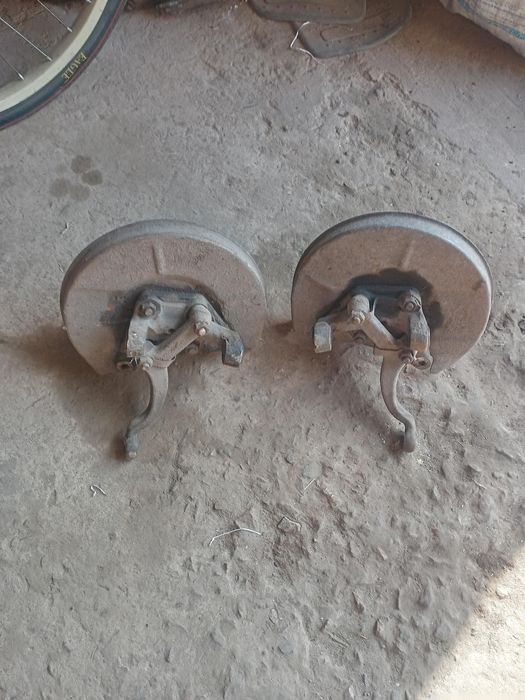 Продам Ваз 2101-2107 ступиця, цапфа, поворотний кулак