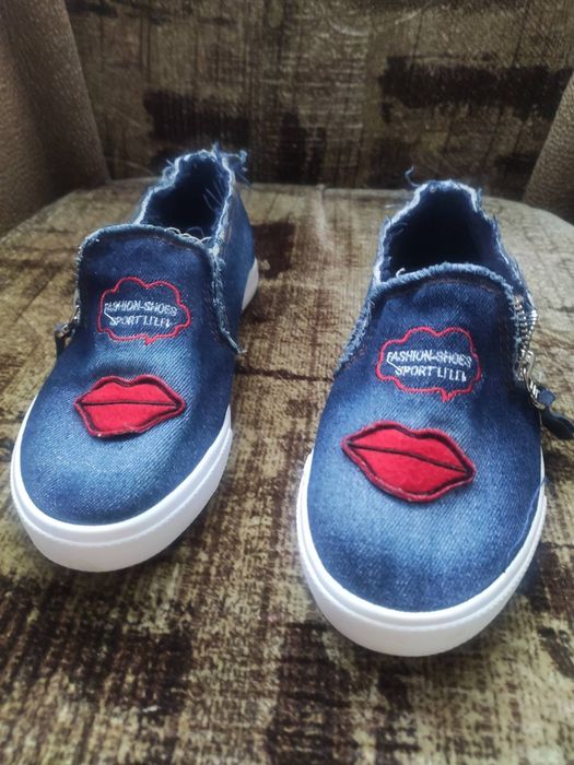 Кеди, мокасини , кросівки ,