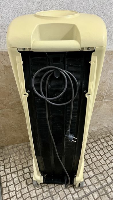 Dispensador de agua Ebac.