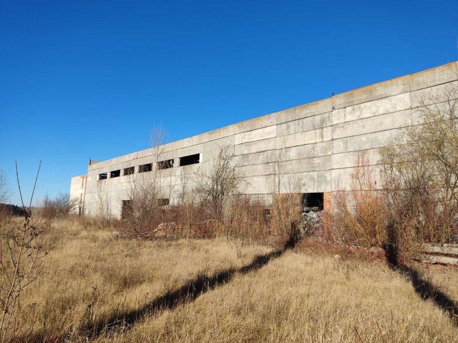 Продам ангар железобетонных конструкций