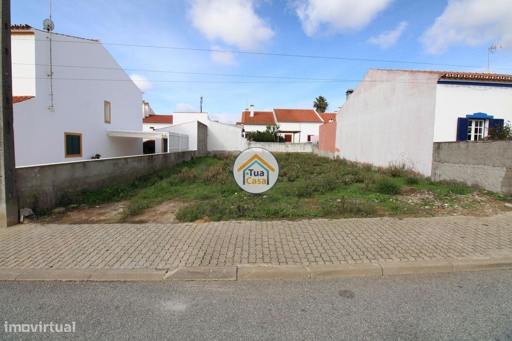 Terreno Urbano com 281,25 m2 de área total e de Implantação de edifíci