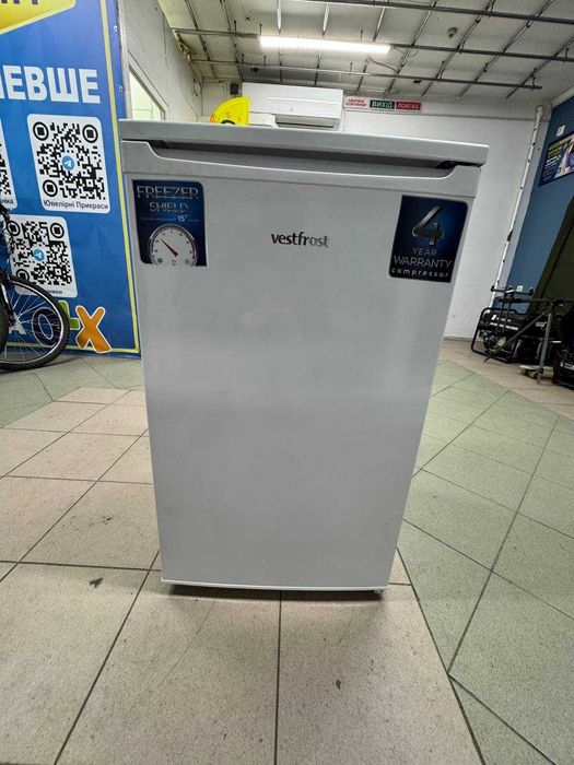 Морозильна камера  VESTFROST  CMF103W
