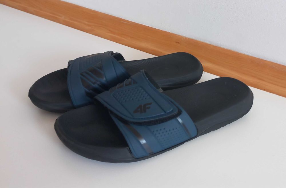 Sandały sportowe Martes lekkie,regulacja, rzep r.41 + klapki 4F gratis