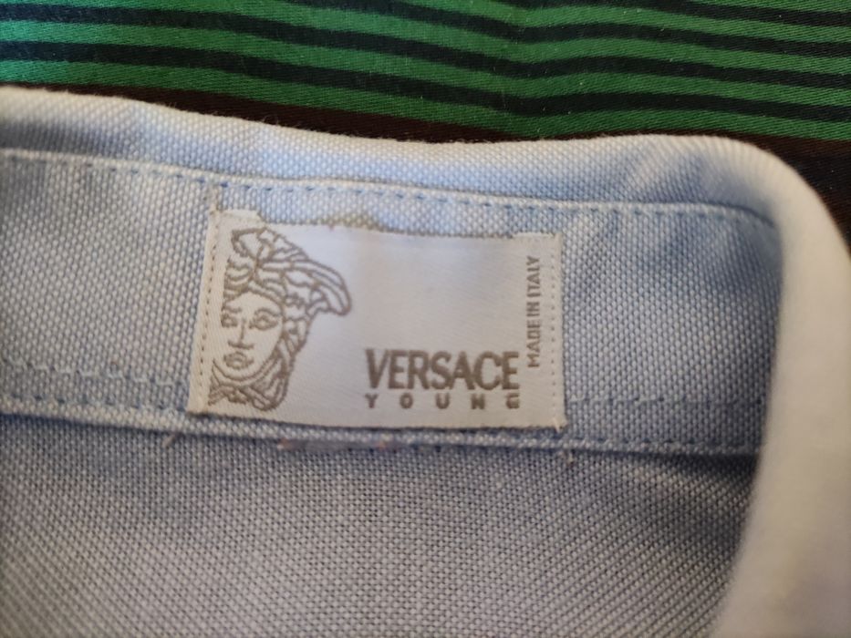 Camisa original VERSACE - azul bebé, para criança 5/6 anos como nova