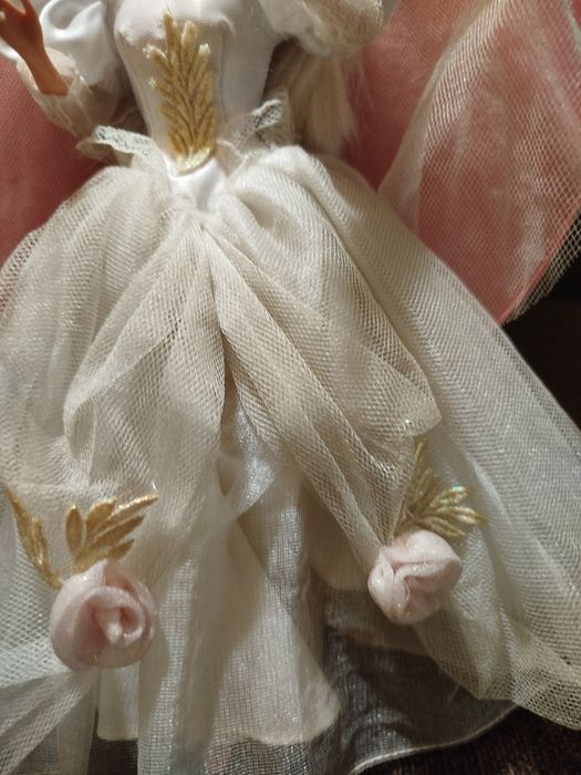 Boneca Barbie modelo noiva