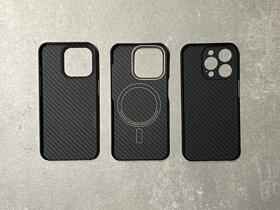 Карбоновый чехол iPhone 15 Pro