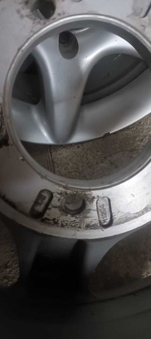 alufelgi do samochodu suzuki jimny 16 calowe