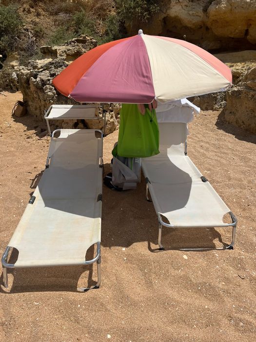 Duas cadeiras de praia /esperguiçadeiras 10 € cada