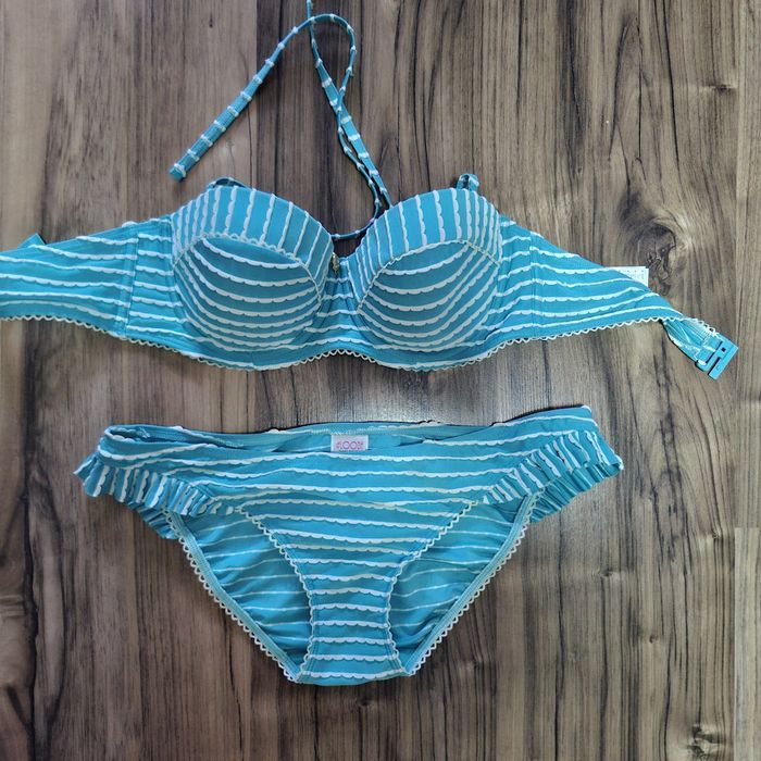 Купальник жіночий.