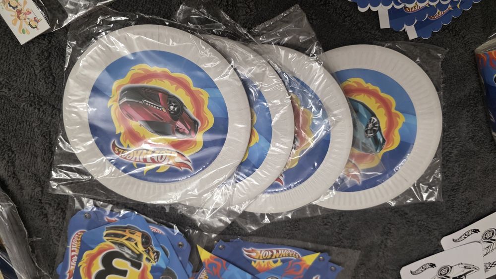 Hot wheels, до дня народження