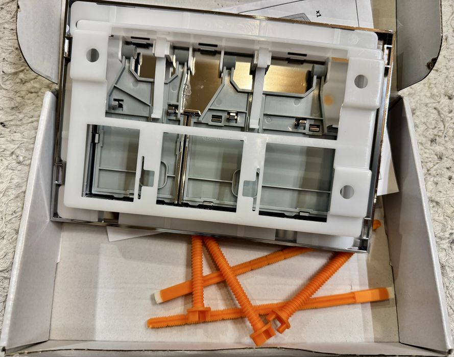 Przycisk spłukujący Presto II chrom błyszczący