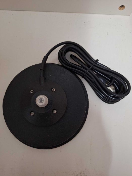 Base de antena de rádio Sirio