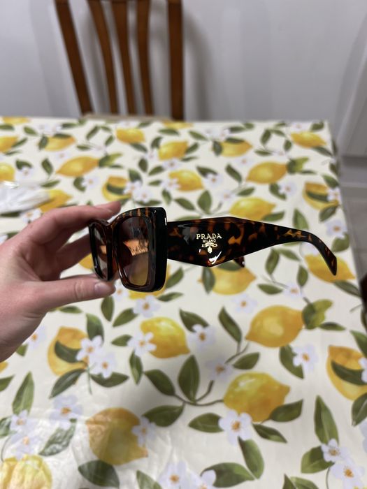 Oculos de sol prada tartaruga novos