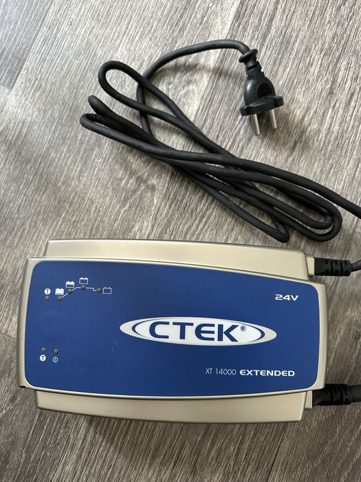 Prostownik Ladowarka impulsowa CTEK XT 14
