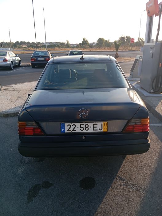 Mercedes Benz W124 1988