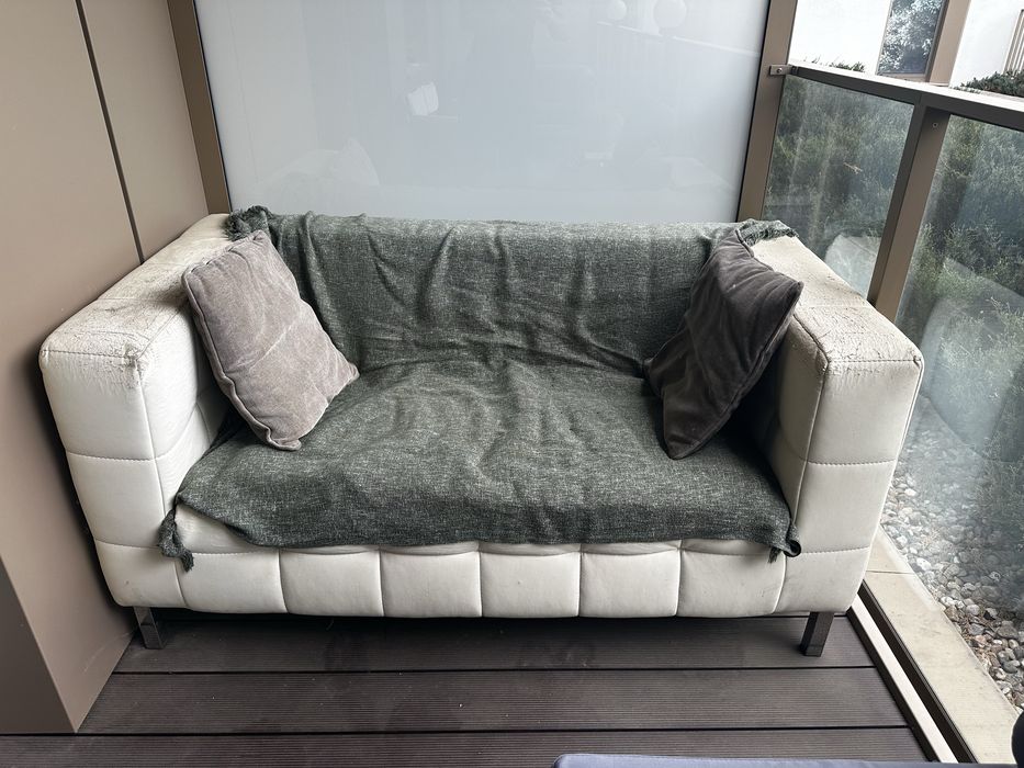 Kanapa, sofa na balkon taras