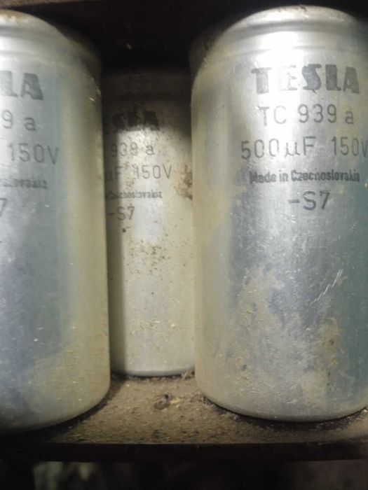 Вінтажні конденсатори Тесла