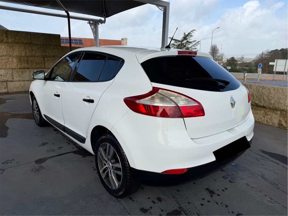 Renault Megane DOIS DONOS Van Como Nova