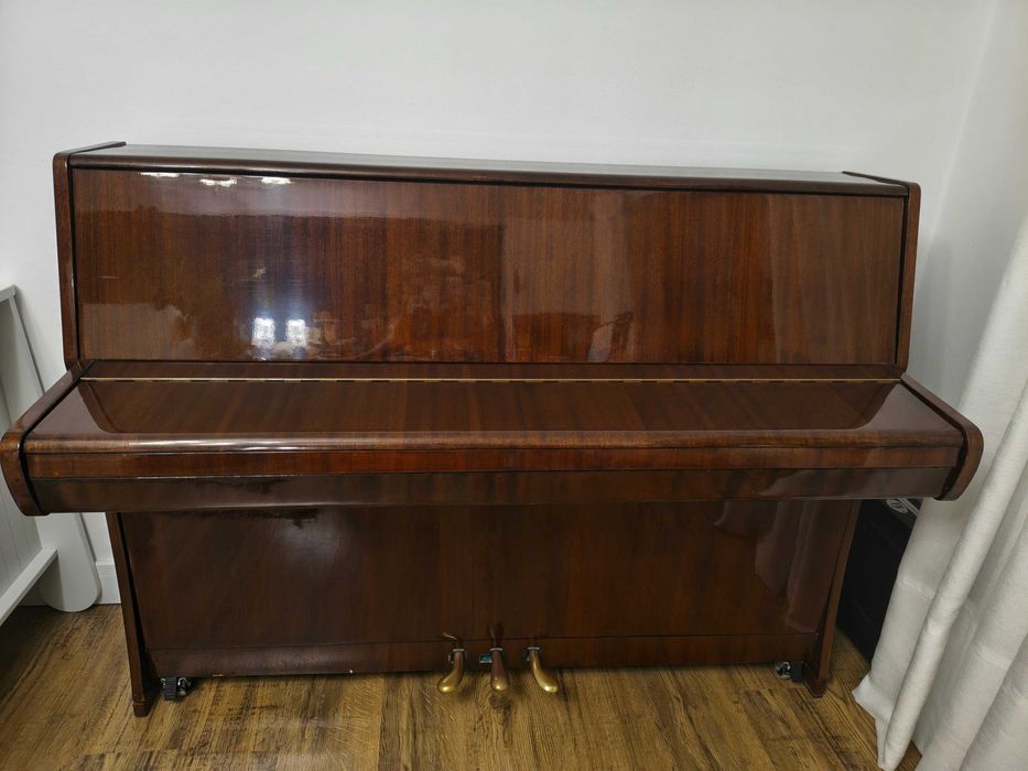 Pianino akustyczne Czajkowski, regularnie strojone A=442Hz, sprawne