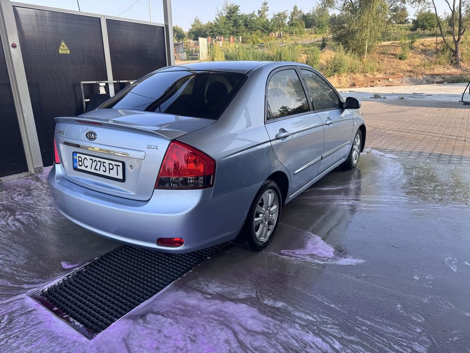 Kia Cerato 2008 Рік