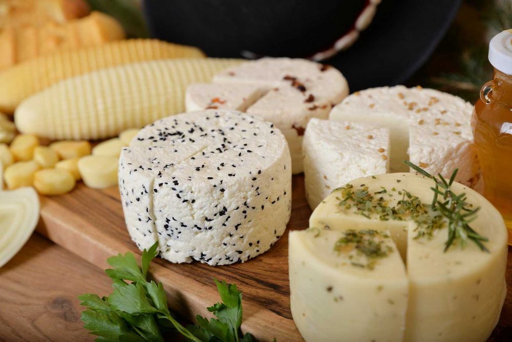 PasjaSera - Ser twardy z ziołami - 250g (różne smaki) - Bieszczady