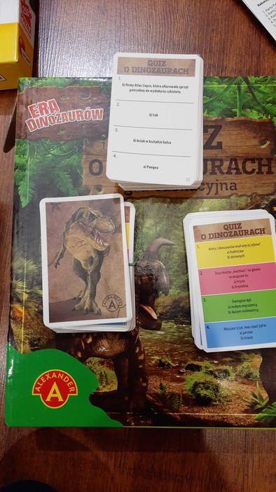 Puzzle i gra edukacyjna Dinozaury