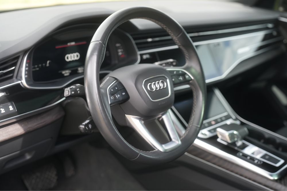 Audi Q8 55TFSI pierwsza rejestracja 2022